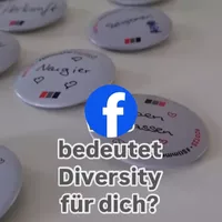 Mehrere runde Buttons mit handschriftlichen Begriffen wie „Neugier“ und „Herkunft“ mit blauem F für facebook. Im Bild steht die Frage: „Was bedeutet Diversity für dich?“ – Aktion von secura protect zum Diversity Day 2025